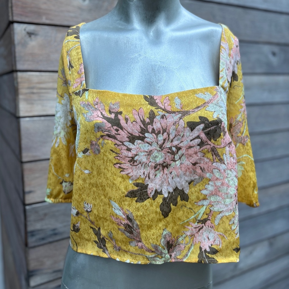 Floral crop top